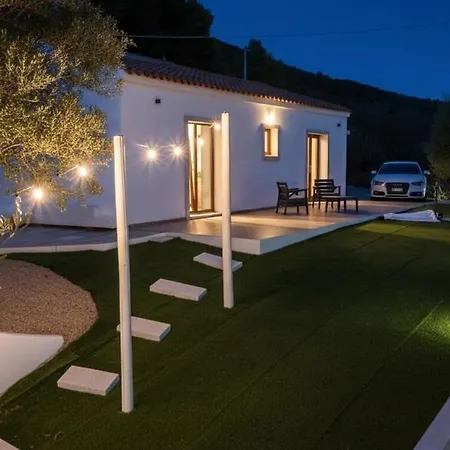 Restazzu, A New Idea Of Sardinian Stazzu * Brunella